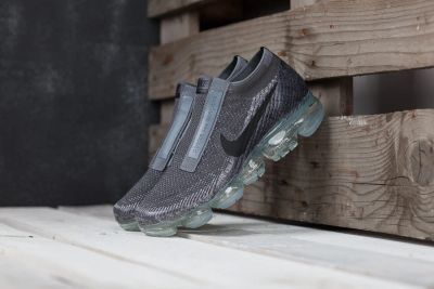 Лот: 9918029. Фото: 1. Кроссовки Nike Air Vapormax x... Кеды, кроссовки, слипоны