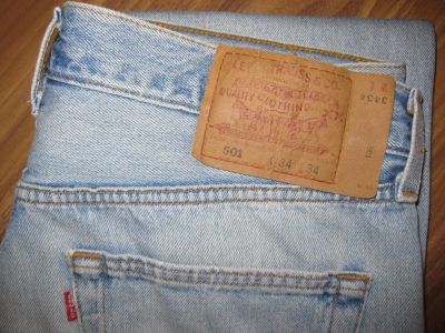 Лот: 10814527. Фото: 1. Levis 501 из 90-х годов, Made... Брюки, джинсы, шорты