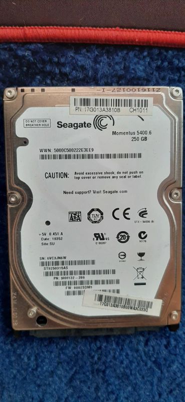 Лот: 17881295. Фото: 1. Жесткий диск Seagate Momentus... Жёсткие диски