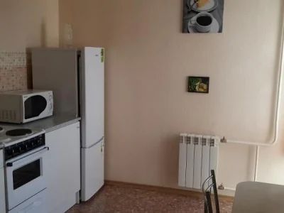 Лот: 8037736. Фото: 1. Сдам 1 квартира Робеспьера 34. Квартиры, студии