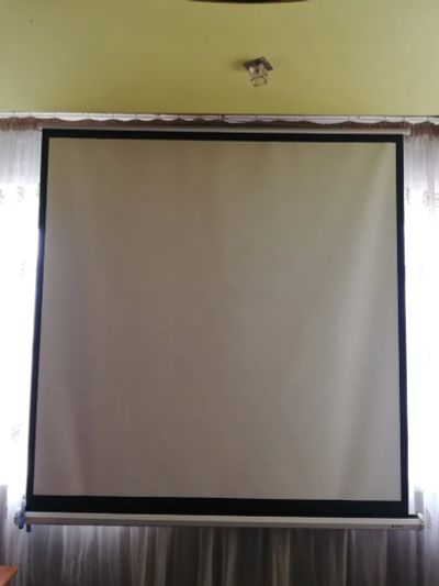 Лот: 20078566. Фото: 1. Проэктор 4к + экран матовый с... Защитные экраны, плёнки