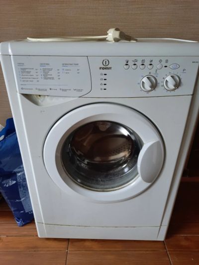 Лот: 20772194. Фото: 1. indesit wisl 102. Стиральные машины