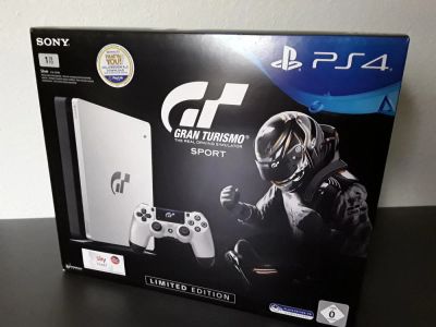 Лот: 11524394. Фото: 1. Прошитая PlayStation 4 Slim 1TB... Консоли