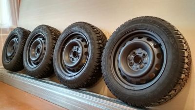 Лот: 12079290. Фото: 1. Комплект зимних шин на дисках... Шины на дисках
