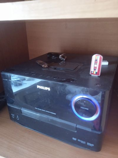 Лот: 24921833. Фото: 1. Муз. центр Philips 80 Вт. Музыкальные центры, магнитолы