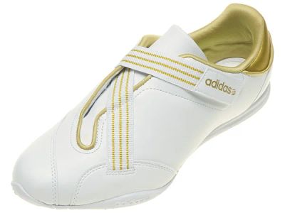 Лот: 5436223. Фото: 1. Кроссовки, adidas 34 р. Кеды, кроссовки