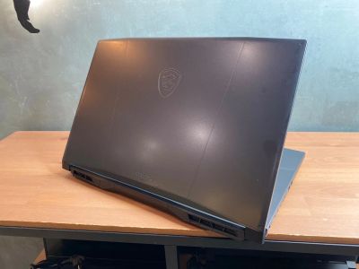 Лот: 25390751. Фото: 1. MSI Katana 17,3"IPS144Hz/RTX4060... Ноутбуки