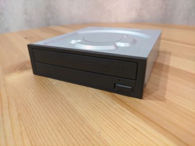 Лот: 18790972. Фото: 1. Привод SATA DVD-RW Sony Optiarc... Приводы CD, DVD, BR, FDD