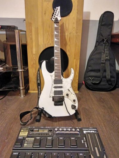 Лот: 10162982. Фото: 1. Ibanez RG350DX WHITE (активные... Гитары