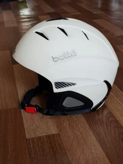 Лот: 16008895. Фото: 1. Шлем горнолыжный Bolle р.М. Шлемы