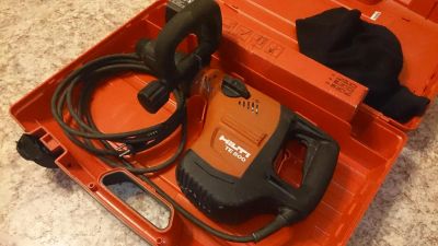 Лот: 5221244. Фото: 1. hilti te500 отбойный молоток почти... Электроинструмент