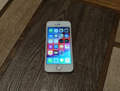 Лот: 24990961. Фото: 1. Смартфон Apple iPhone 5s 16Gb. Смартфоны