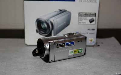Лот: 15473187. Фото: 1. Видеокамера Sony DCR-SX83E (состояние... Видеокамеры