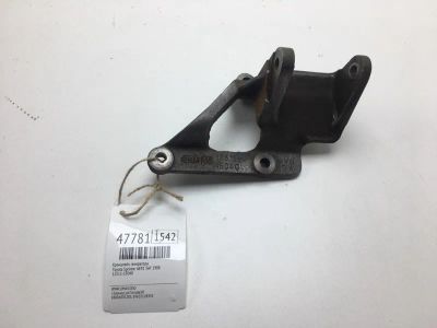 Лот: 20393320. Фото: 1. Кронштейн генератора Toyota Sprinter... Кузов