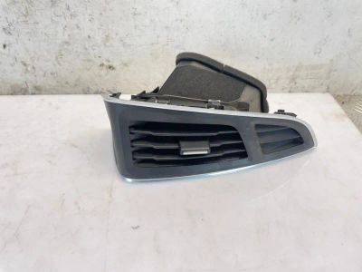 Лот: 25305402. Фото: 1. дефлектор отопителя Ford Focus... Двигатель и элементы двигателя