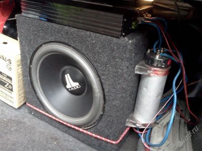 Лот: 1994416. Фото: 1. JL AUDIO 12" в закрытом коробе... Сабвуферы