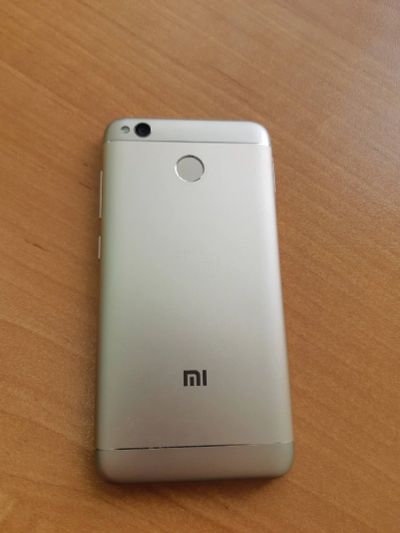 Лот: 17377144. Фото: 1. Redmi 4a. Смартфоны