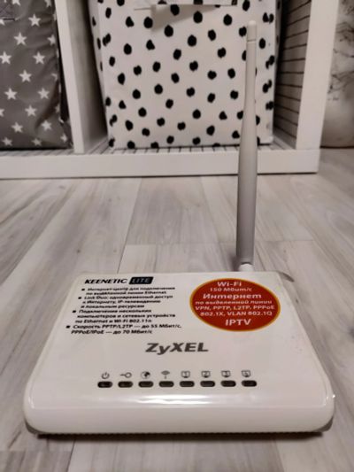 Лот: 16547360. Фото: 1. Wi-fi роутер zyxel keenetic lite. Маршрутизаторы (роутеры)