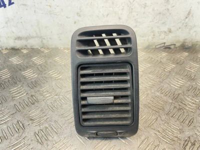 Лот: 25530365. Фото: 1. дефлектор отопителя Honda Civic... Двигатель и элементы двигателя
