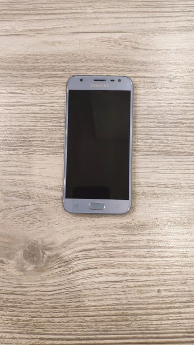 Лот: 18898734. Фото: 1. Samsung j3 2017. Смартфоны