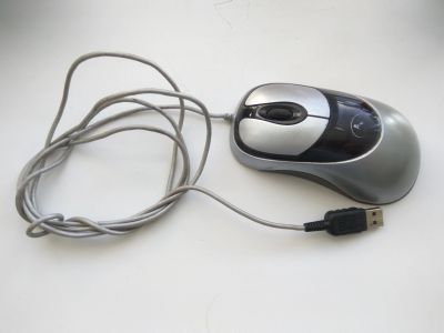 Лот: 13273366. Фото: 1. Мышь компьютерная USB. Клавиатуры и мыши