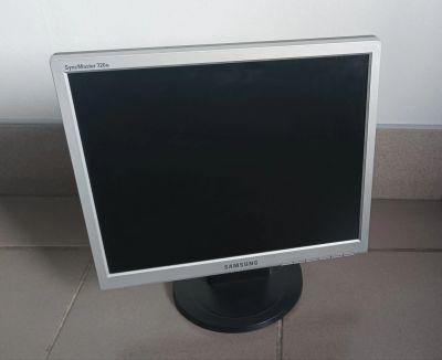 Лот: 25391152. Фото: 1. Монитор 17 " Samsung (не рабочий... ЖК-мониторы