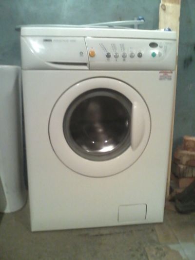 Лот: 12336852. Фото: 1. Стиралка Zanussi. Стиральные машины
