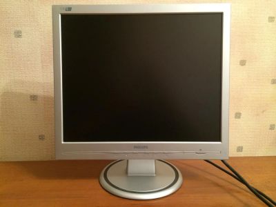 Лот: 4805015. Фото: 1. Монитор Philips. ЖК-мониторы