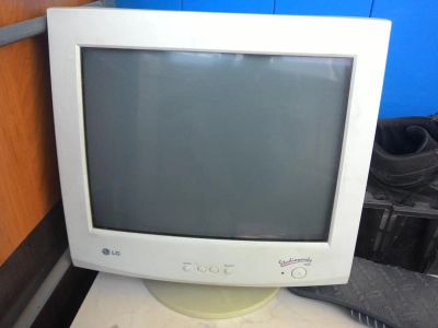 Лот: 5536391. Фото: 1. LG StudioWorks 563N. ЭЛТ-мониторы