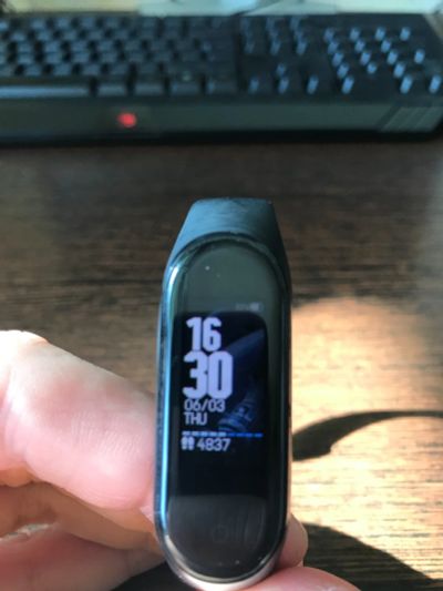 Лот: 17451230. Фото: 1. Xiaomi Mi Band 4. Смарт-часы, фитнес-браслеты, аксессуары