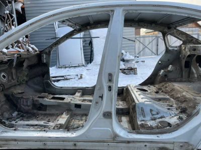 Лот: 24766732. Фото: 1. стойка кузова Nissan Almera G15. Кузов