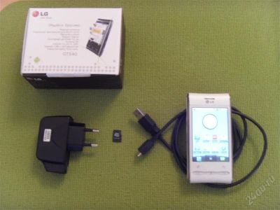 Лот: 1585132. Фото: 1. Смартфон LG Optimus GT540 белый. Смартфоны