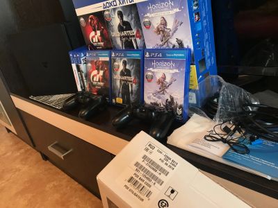 Лот: 14285052. Фото: 1. Sony PS4 Slim На Гарантии!. Игровые приставки, консоли