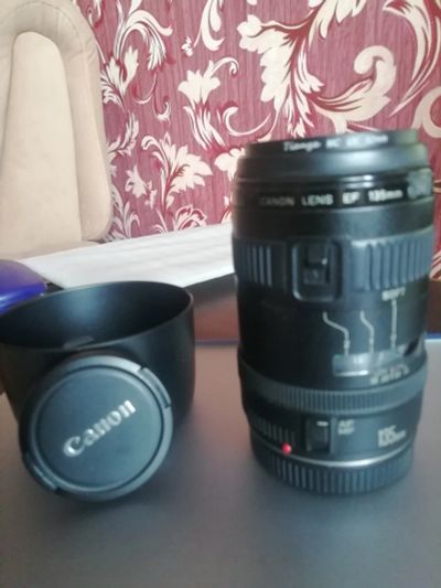 Лот: 17547513. Фото: 1. Объектив Canon EF 135mm f 2,8... Объективы