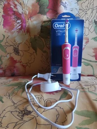 Лот: 17766021. Фото: 1. Зубная щетка Oral-b Vitality Braun... Электрические зубные щетки и ирригаторы