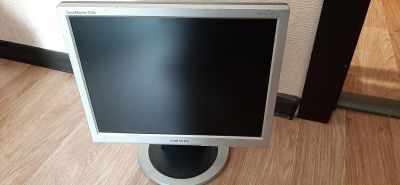 Лот: 17706787. Фото: 1. Монитор Samsung 510N. ЖК-мониторы