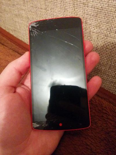 Лот: 7577310. Фото: 1. Nexus 5 красный неон. Смартфоны
