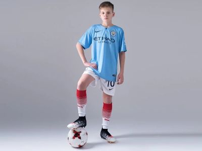 Лот: 12697990. Фото: 1. Футбольная форма Nike FC Man City... Форма