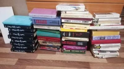 Лот: 25742481. Фото: 1. Книги. Художественная