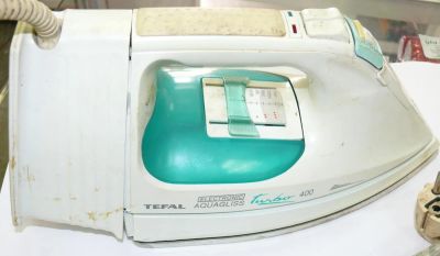 Лот: 7796419. Фото: 1. Утюг Tefal Aquagliss рабочий... Утюги, парогенераторы, отпариватели