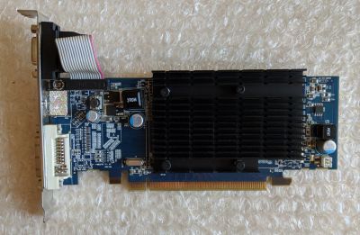 Лот: 16838122. Фото: 1. Видеокарта Radeon HD 4550 HD4550. Видеокарты