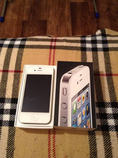 Лот: 6590994. Фото: 1. iPhone 4 8gb. Смартфоны