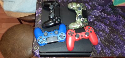 Лот: 17165580. Фото: 1. PS4. Игровые приставки, консоли