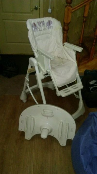 Лот: 12639280. Фото: 1. Детский стульчик для кормления. Стульчики для кормления