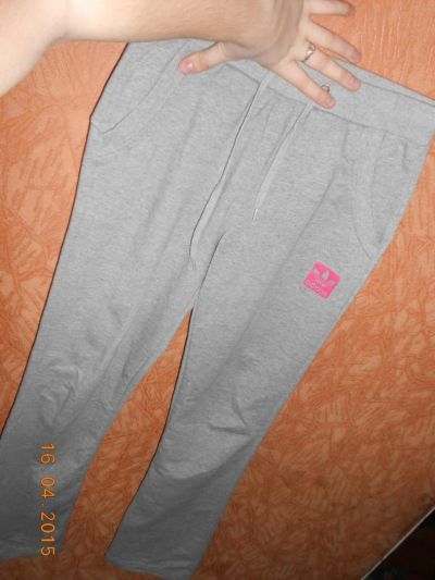Лот: 5405767. Фото: 1. Штаны женские спортивные adidas. Другое (спортивная одежда)