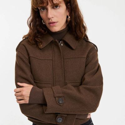 Лот: 25648768. Фото: 1. Куртка LaRedoute. Другое (одежда, обувь, галантерея)