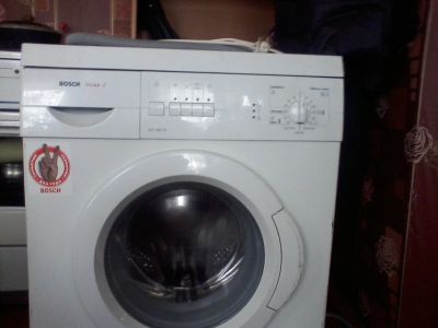Лот: 7011232. Фото: 1. BOSCH max4 срочно в связи с переездом. Стиральные машины