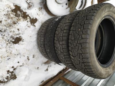 Лот: 16758599. Фото: 1. Шины Pirelli Ice Zero. Шины