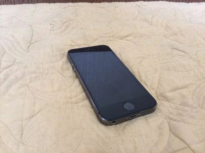 Лот: 7840464. Фото: 1. iPhone 5s. Смартфоны