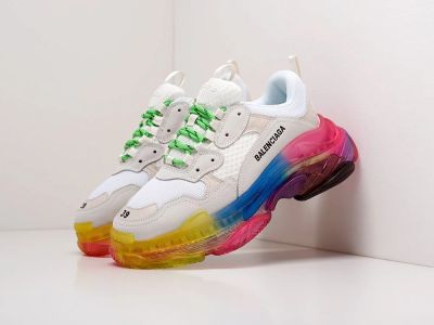 Лот: 17351234. Фото: 1. Кроссовки Balenciaga Triple S... Кеды, кроссовки, слипоны